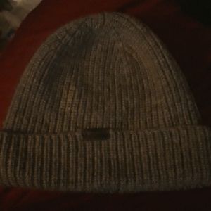 Grey coach hat